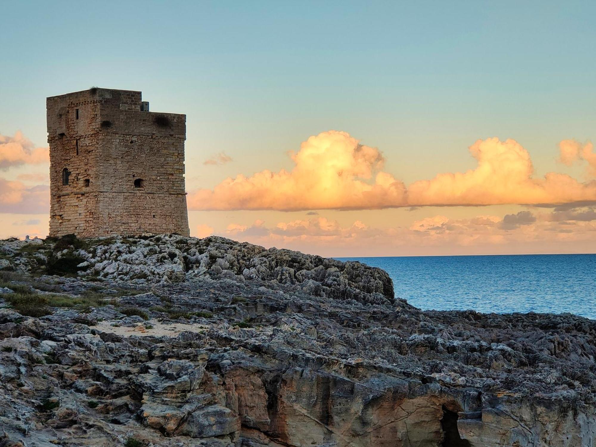 La Tenda A Marina Serra Di Casa Camilla Journey Hotell Exteriör bild